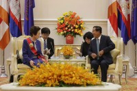 សម្តេចតេជោ ហ៊ុន សែន អញ្ជើញជួបពិភាក្សាការងារជាមួយភរិយាអតីតនាយករដ្ឋមន្ត្រីជប៉ុន