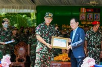 ឯកឧត្តម ឧត្តមសេនីយ៍ឯក ហ៊ុន ម៉ាណែត :ប្រតិបត្តិការប្រឆាំងភេរវកម្ម គឺជាប្រភេទមួយនៃប្រតិបត្តិការពិសេសពាក់ព័ន្ធទាំងផ្នែកការទូត ច្បាប់ និងយុទ្ធវិធី ដែលទាមទារឱ្យមានការសម្របសម្រួលដឹកនាំបញ្ជាតាមឋានានុក្រម និងរចនាសម្ព័ន្ធចាត់តាំងច្បាស់លាស់ !!!!!