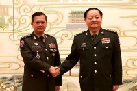 ឯកឧត្តម ឧត្តមសេនីយ៍ឯក ហ៊ុន ម៉ាណែត ជួបសម្តែងការគួរសម និងពិភាក្សាការងារជាមួយនឹងអនុប្រធានទី១ នៃគណៈកម្មាធិការយោធាមជ្ឈិមបក្សកម្មុយនីស្តចិន !!!!!
