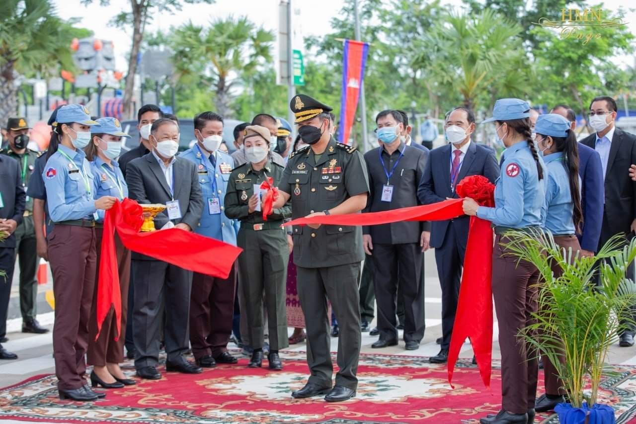 ឯកឧត្តម ឧត្តមសេនីយ៍ឯក ហ៊ុន ម៉ាណែត ៖គ្រាប់មីនកប់ក្នុងដី ដ៏ច្រើន, ស្លាកស្នាមនៃពិការភាព, ការបាត់បង់អាយុជីវិត និងទុក្ខសោករបស់កុមារកំព្រារាប់ពាន់នាក់ ដែលកម្ពុជាបានហែលឆ្លងកាត់នាពេលកន្លងមក !!!!