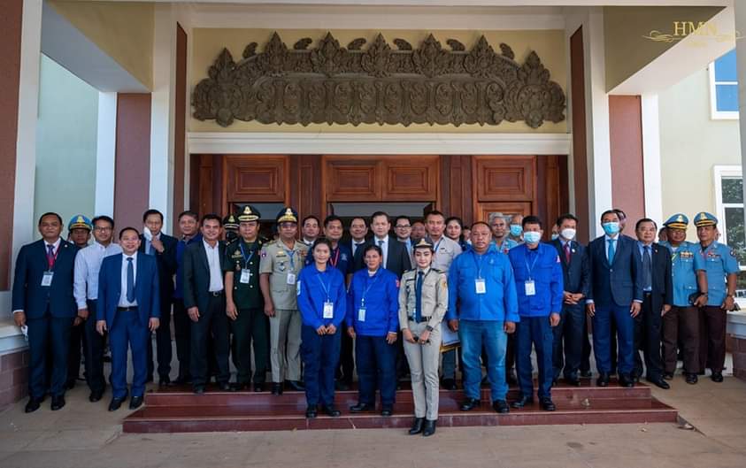 ឧត្តមសេនីយ៍ឯក ហ៊ុន ម៉ាណែត៖ សន្តិភាពបានផ្តល់ឱកាស និងលទ្ធភាព ឱ្យខ្មែរបែរ មករួបរួមគ្នាដើម្បីបោសម្អាតមីន និងយុទ្ធភណ្ឌមិនទាន់ផ្ទុះ !!!!