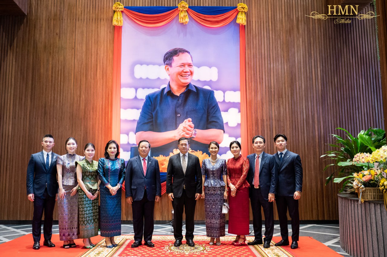 ឯកឧត្តម បណ្ឌិត ហ៊ុន ម៉ាណែត៖ ក្រោមការដឹកនាំប្រកបដោយគតិបណ្ឌិតរបស់ សម្តេចតេជោ នាយករដ្ឋមន្ត្រី, ប្រទេសកម្ពុជា បាននិងកំពុងស្ថិតក្នុងចំណោមប្រទេសដែលមានការលូតលាស់យ៉ាងឆាប់រហ័ស !!!!!