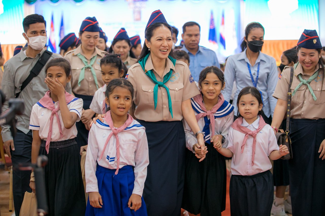 សមាគមកាយឫទ្ធិនារីកម្ពុជា បានរៀបចំពិធីសច្ចាបញ្ចូលសមាជិកថ្មី លើកទី៦ នៅខេត្តបាត់ដំបង !!!!!